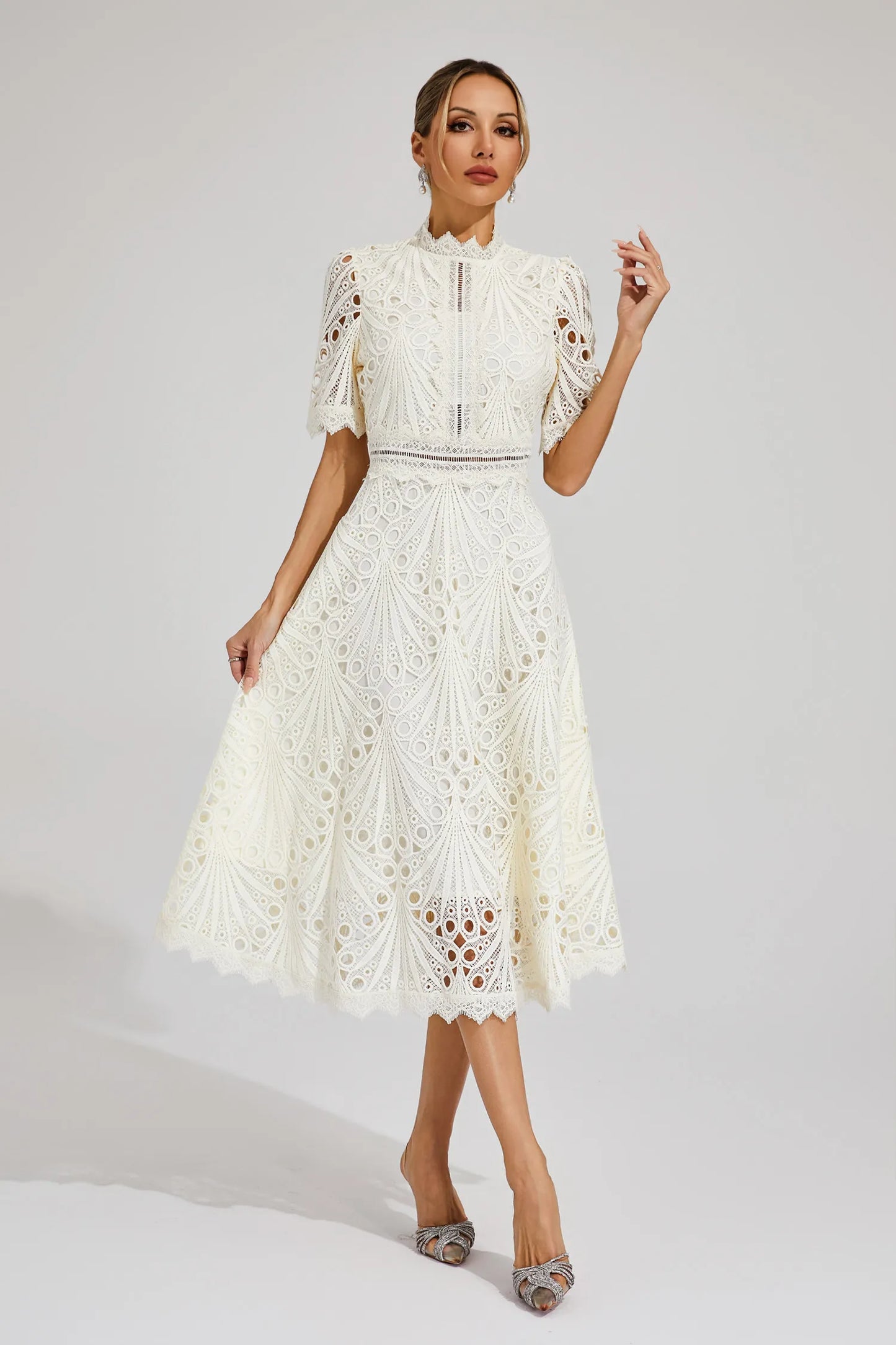 Frida | Cut-Out Midi Kjole