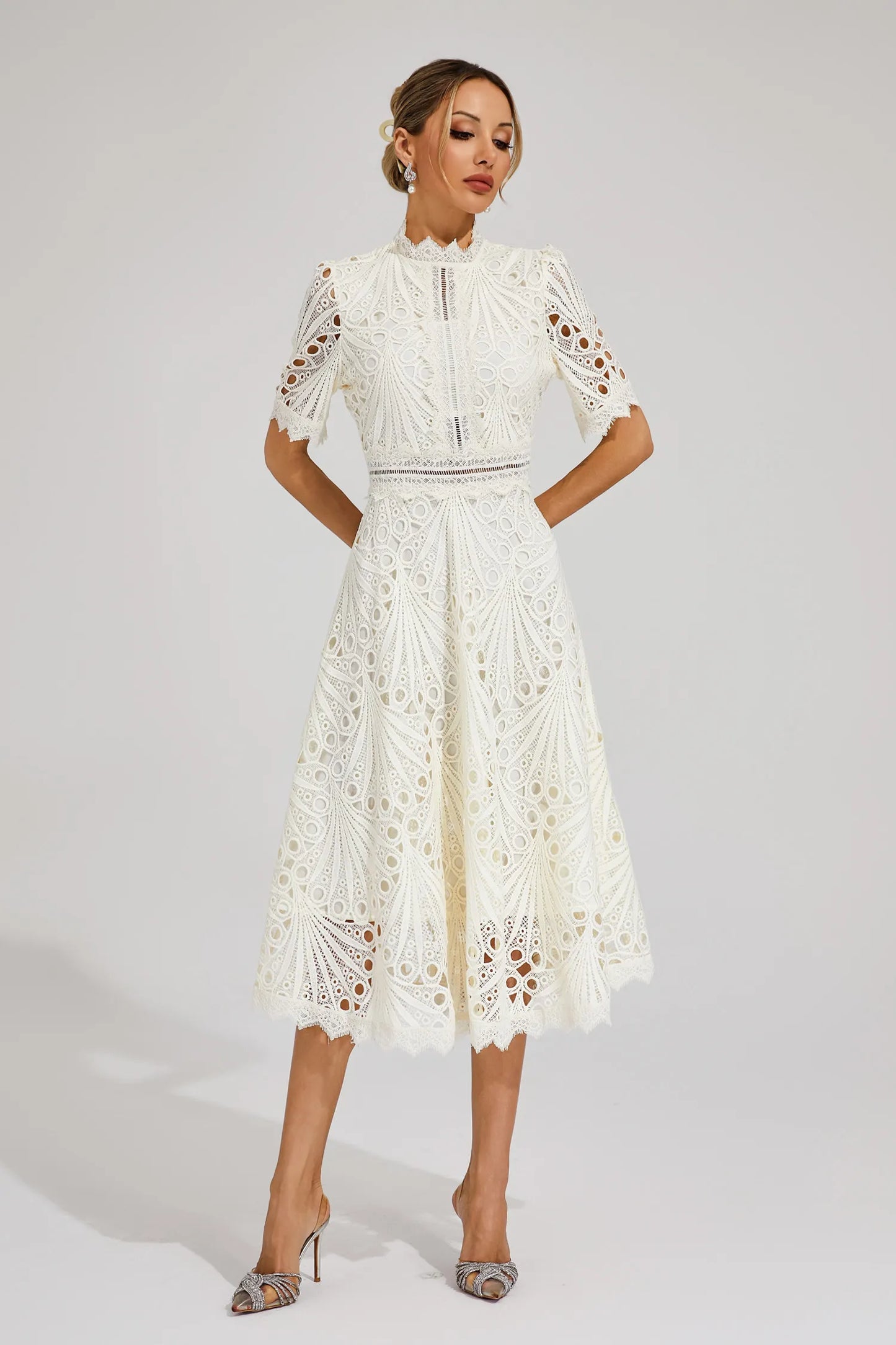 Frida | Cut-Out Midi Kjole