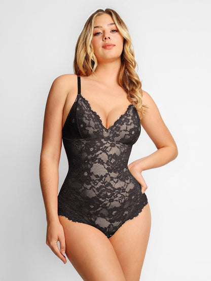 Elena | Shapewear Body med Blonder eller Imitert Skinnskjørt