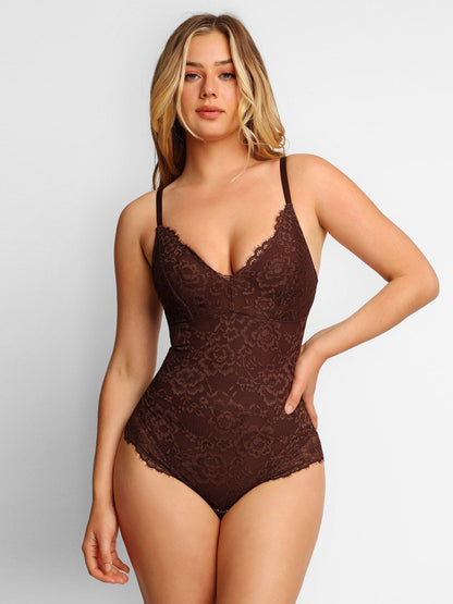 Elena | Shapewear Body med Blonder eller Imitert Skinnskjørt