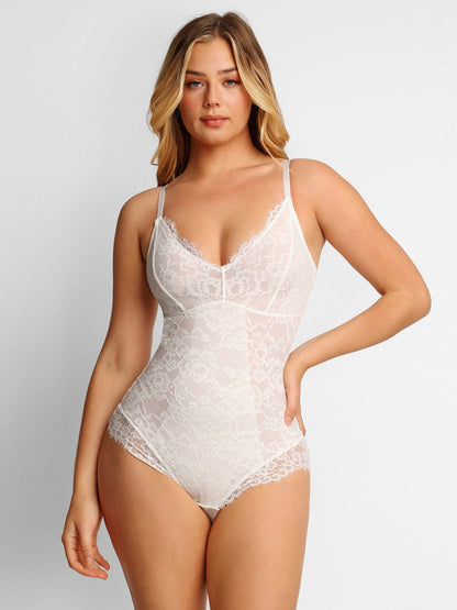 Elena | Shapewear Body med Blonder eller Imitert Skinnskjørt