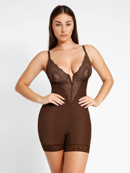 Elena | Shapewear Body med Blonder eller Imitert Skinnskjørt